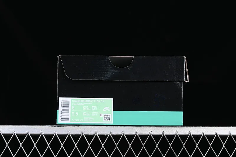 All categories Air Jordan Jordan series basketball shoes Air Jordan 1 Low G version pure original Nk SB x Air Jordan 1 Low AJ1 Joe 1 joint North Carolina blue full head layer low-top basketball shoes CJ7891-401